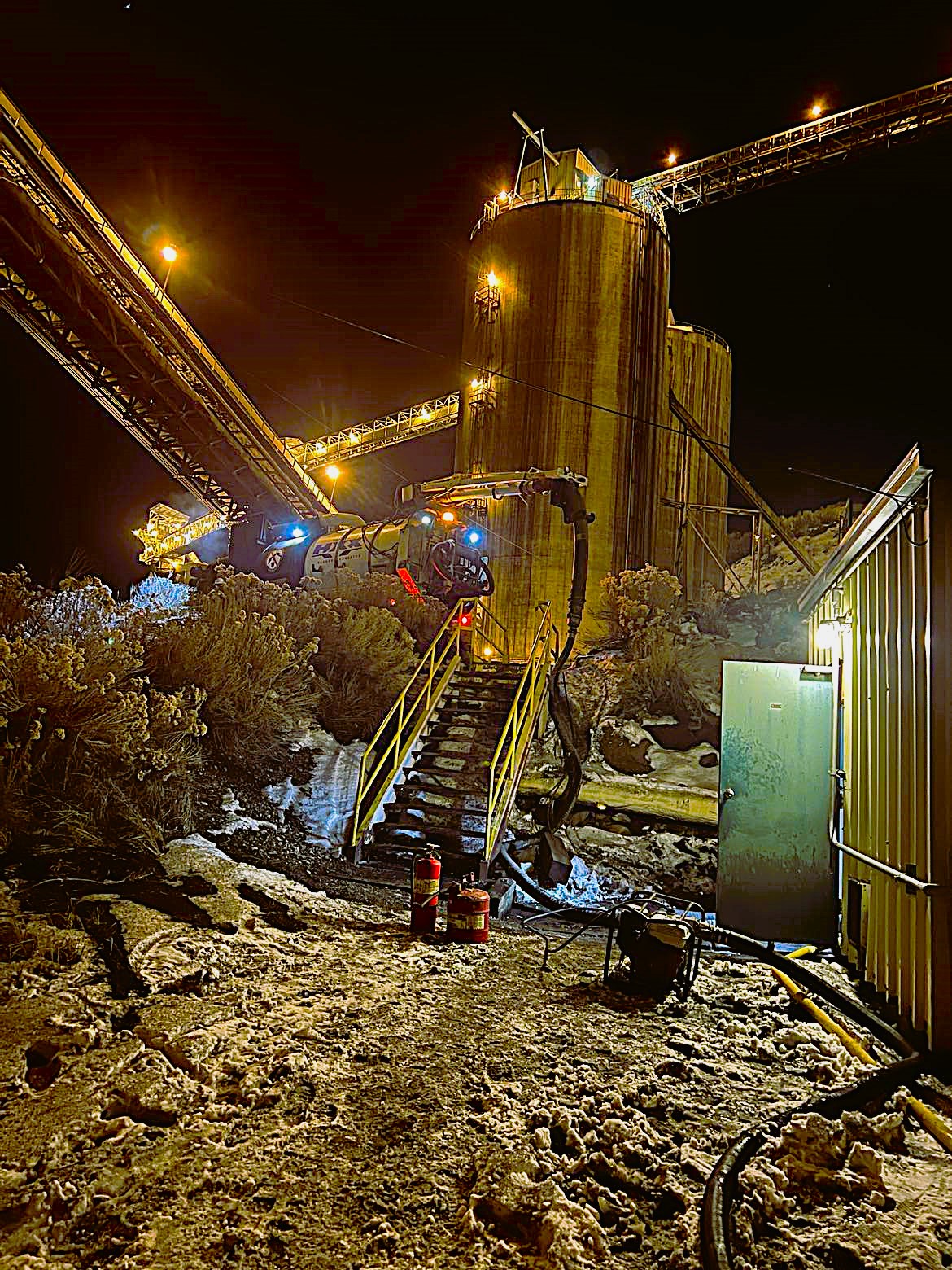 406242625_707017331421604_3325059795285148122_n Mine water well cleaning